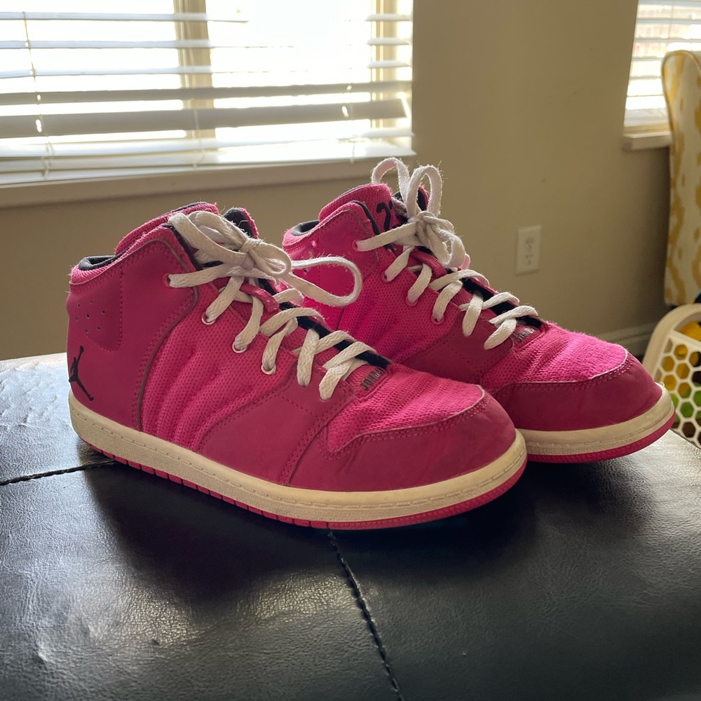 Nike Air Jordan 1 Flight 4